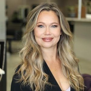 Meet your Posher, April